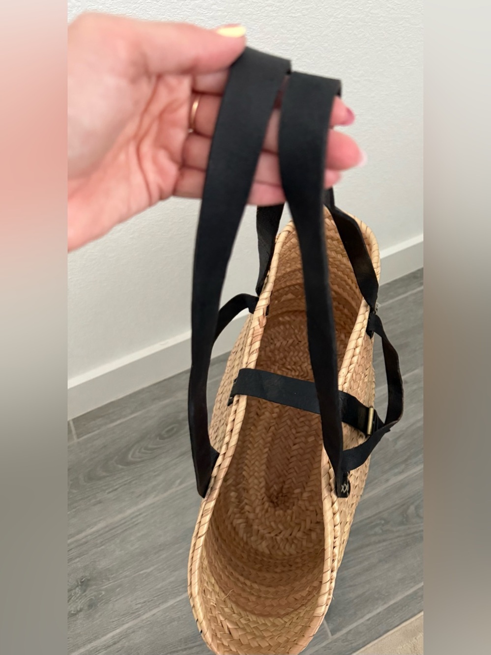 Woven Rattan Tote Bag - Picture 5 of 7